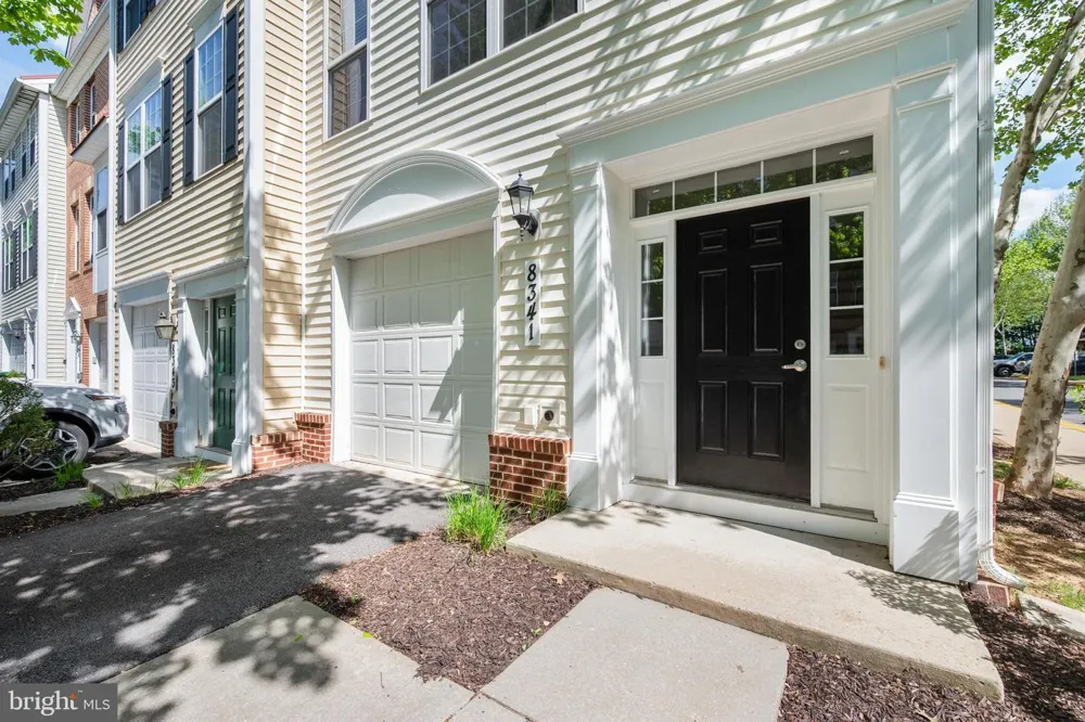 8341 BRODERICK CIRCLE Gaithersburg, MD 20877
