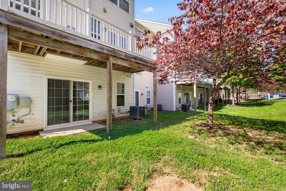 8341 BRODERICK CIRCLE Gaithersburg, MD 20877