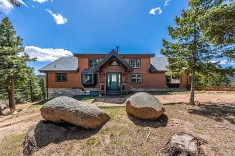 13939 Forest Lane