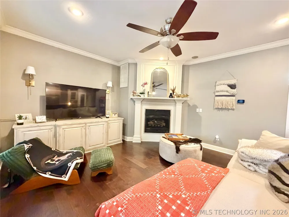 306 Hickory Drive Tahlequah, OK 74464