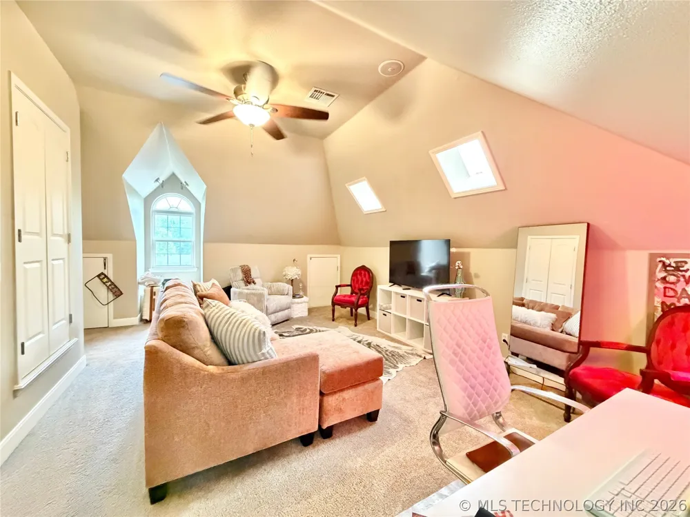 306 Hickory Drive Tahlequah, OK 74464