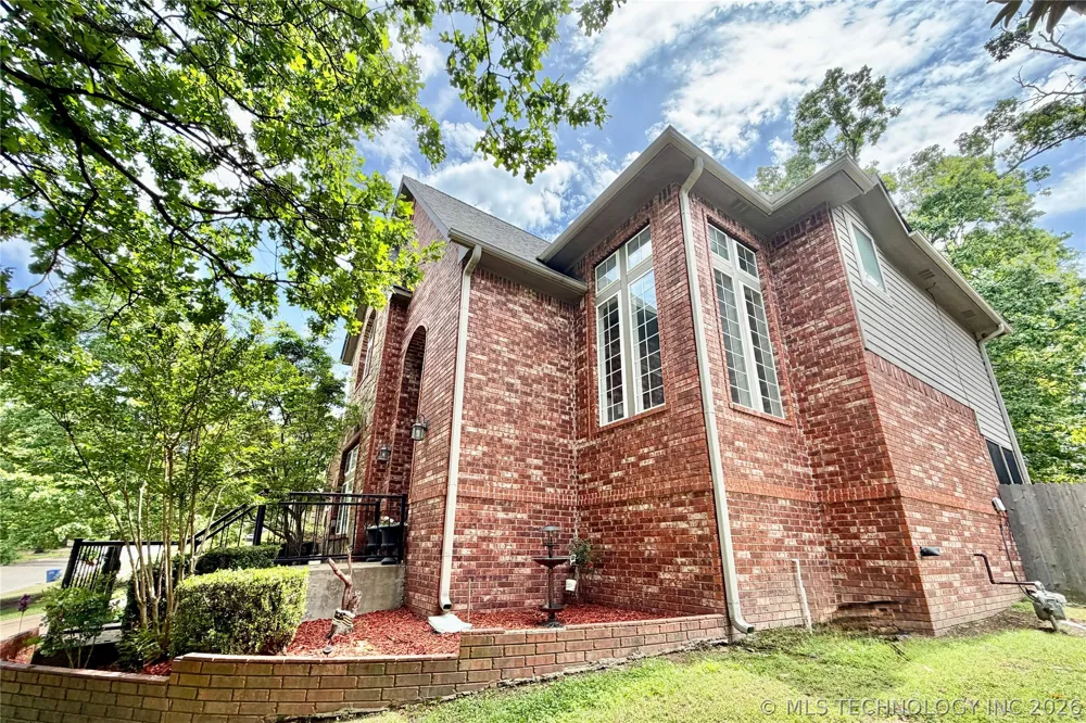 306 Hickory Drive Tahlequah, OK 74464