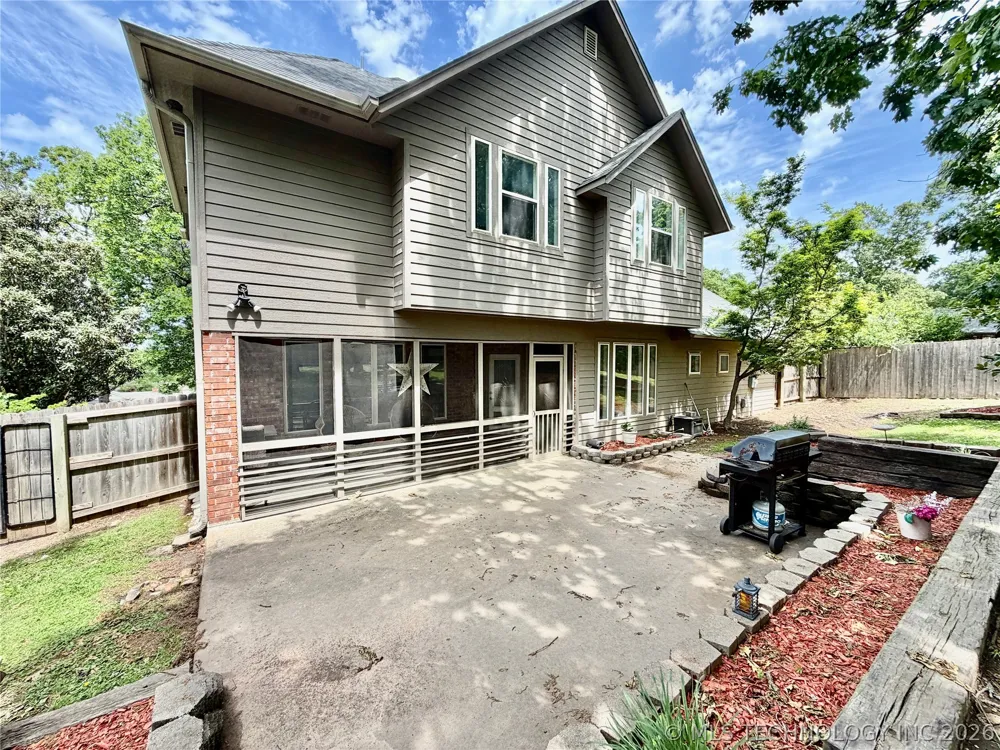 306 Hickory Drive Tahlequah, OK 74464