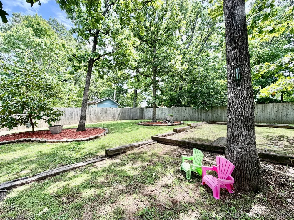 306 Hickory Drive Tahlequah, OK 74464