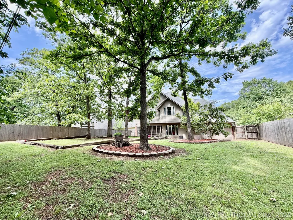 306 Hickory Drive Tahlequah, OK 74464