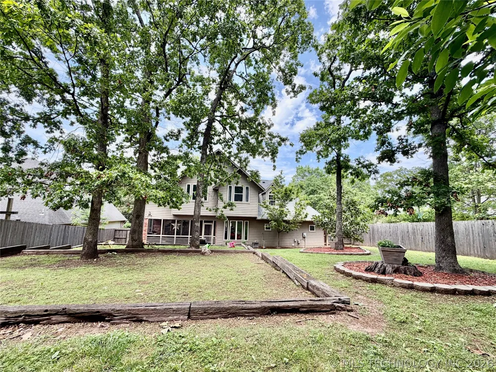 306 Hickory Drive Tahlequah, OK 74464