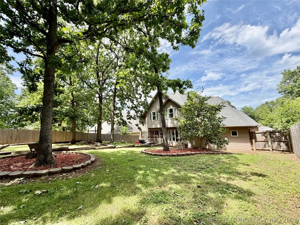 306 Hickory Drive Tahlequah, OK 74464