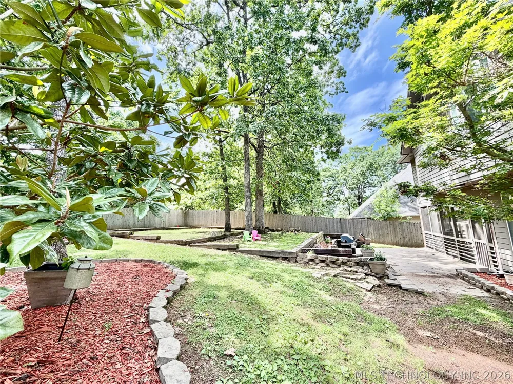 306 Hickory Drive Tahlequah, OK 74464