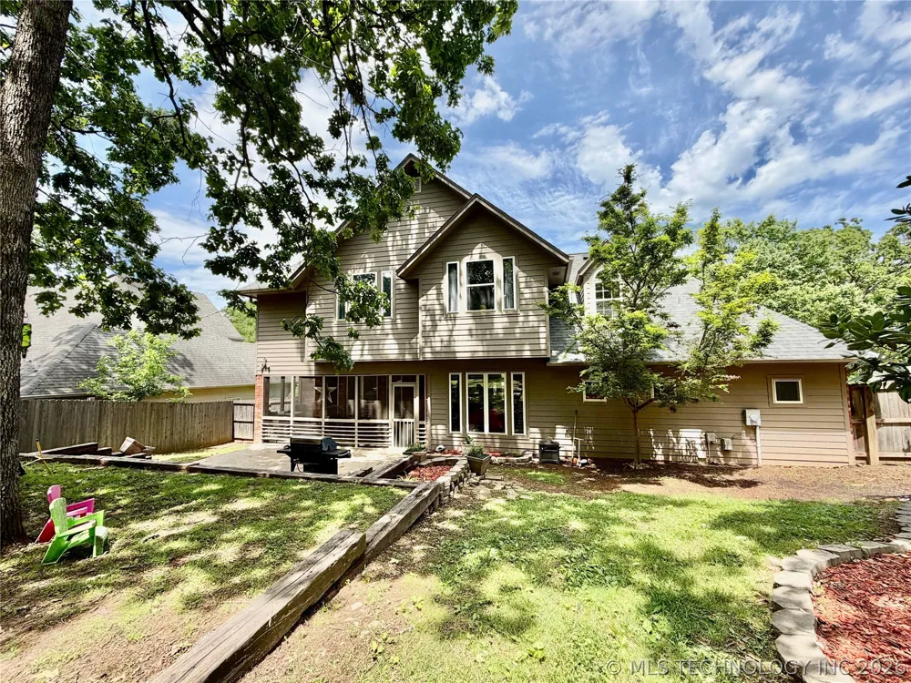 306 Hickory Drive Tahlequah, OK 74464