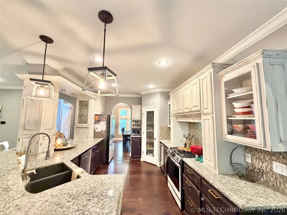 306 Hickory Drive Tahlequah, OK 74464