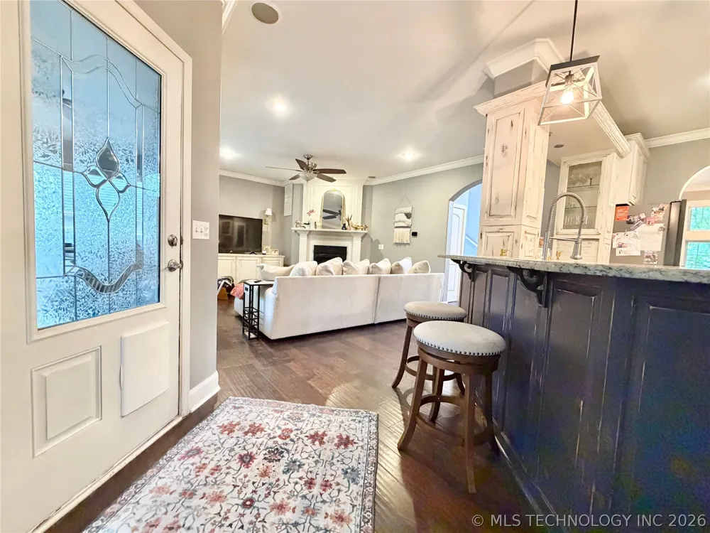 306 Hickory Drive Tahlequah, OK 74464