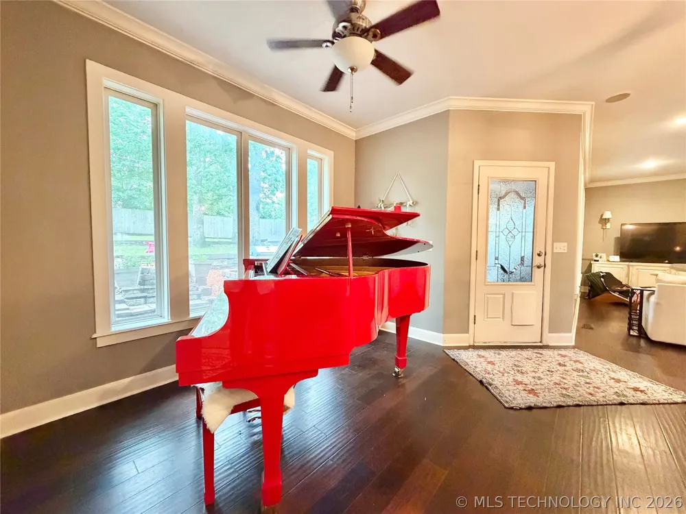 306 Hickory Drive Tahlequah, OK 74464