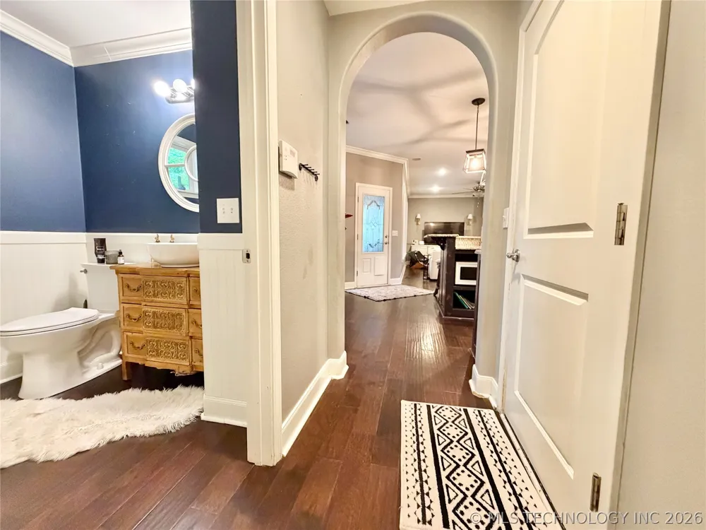 306 Hickory Drive Tahlequah, OK 74464