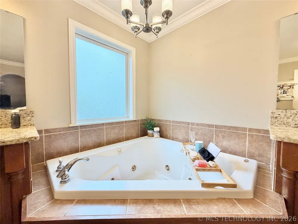 306 Hickory Drive Tahlequah, OK 74464