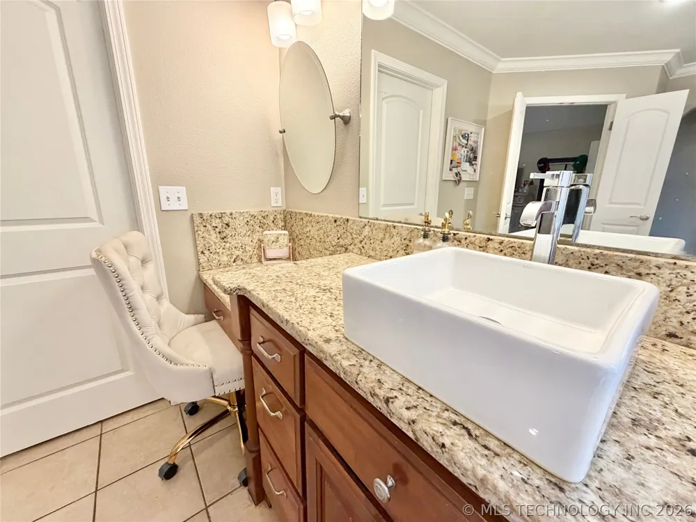 306 Hickory Drive Tahlequah, OK 74464