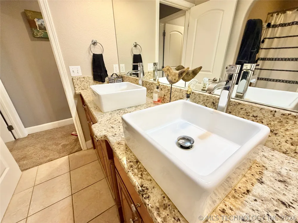 306 Hickory Drive Tahlequah, OK 74464