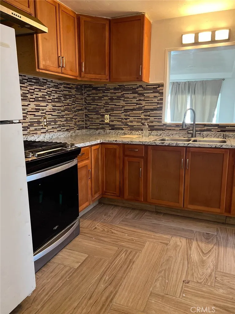 13776 Benton Street Trona, CA 93562