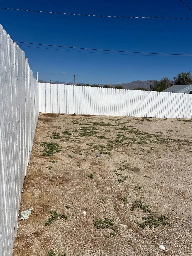 13776 Benton Street Trona, CA 93562