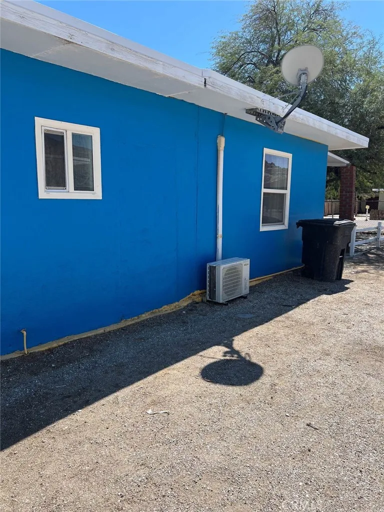 13776 Benton Street Trona, CA 93562