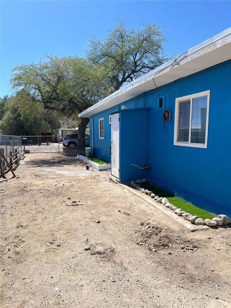 13776 Benton Street Trona, CA 93562