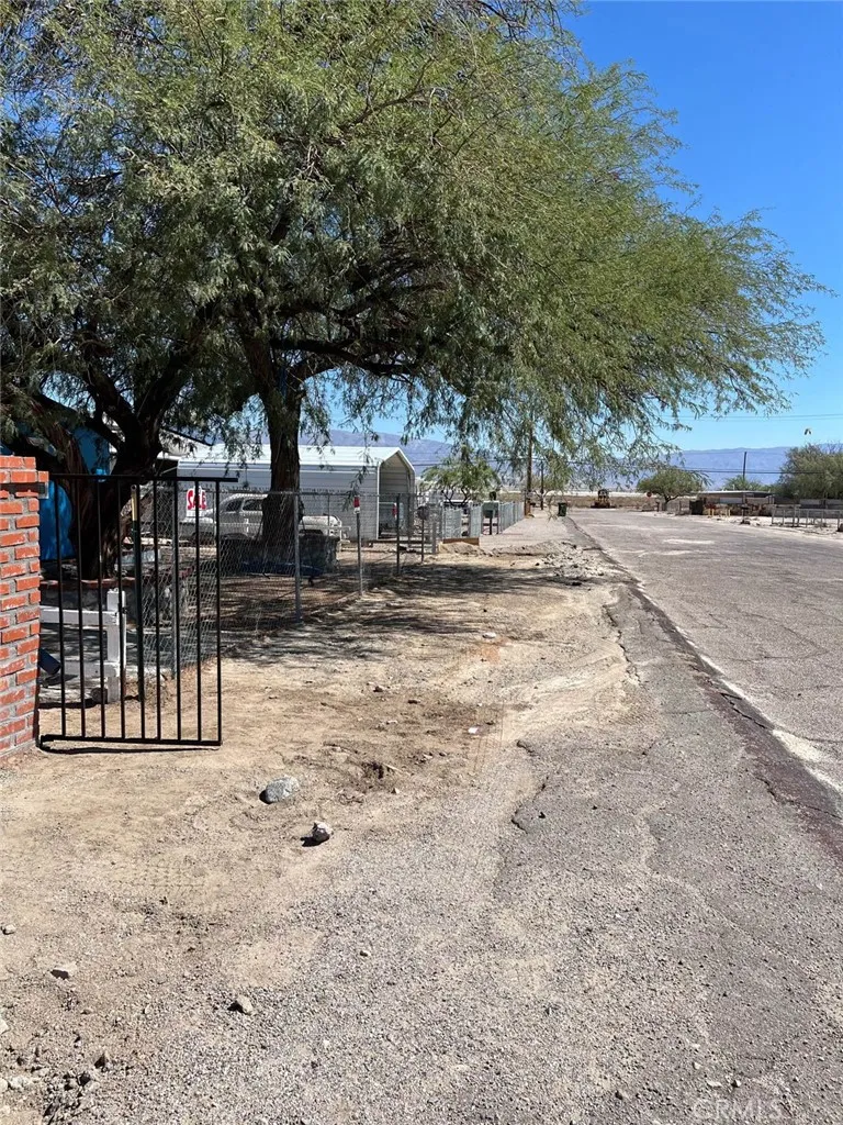 13776 Benton Street Trona, CA 93562