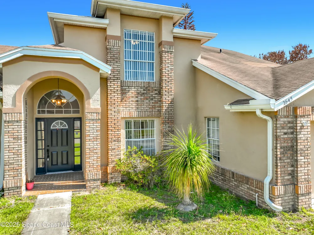 2645 Rolling Broak Drive Orlando, FL 32837