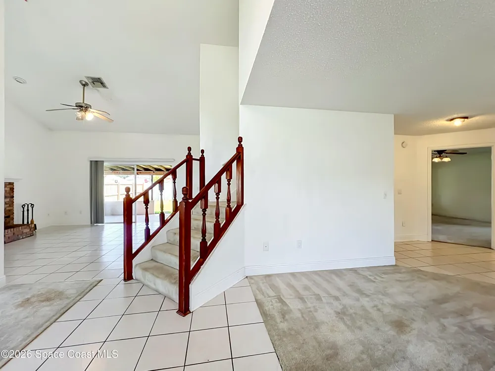 2645 Rolling Broak Drive Orlando, FL 32837