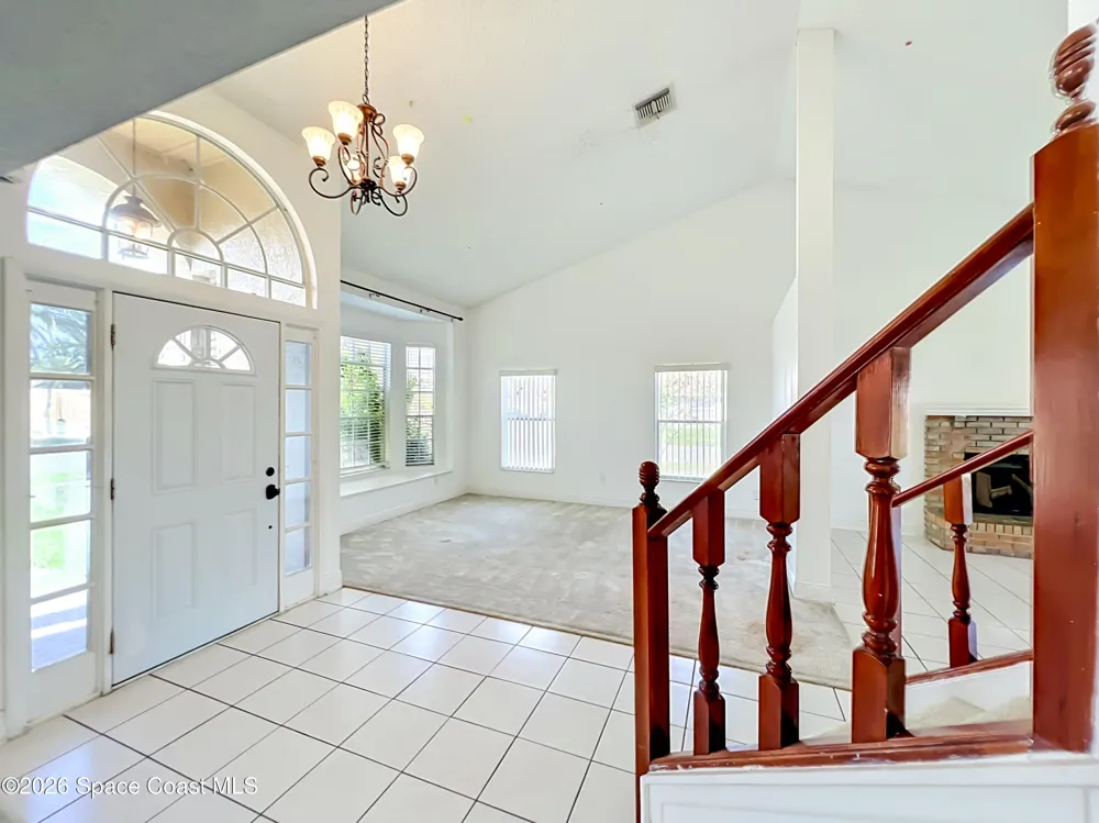 2645 Rolling Broak Drive Orlando, FL 32837