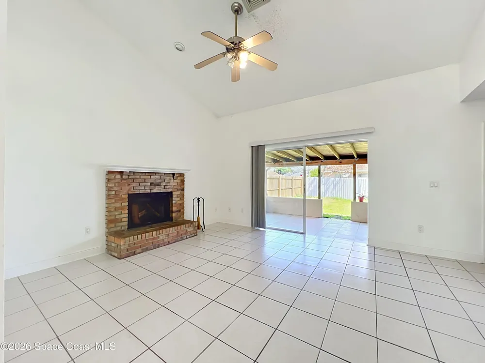2645 Rolling Broak Drive Orlando, FL 32837