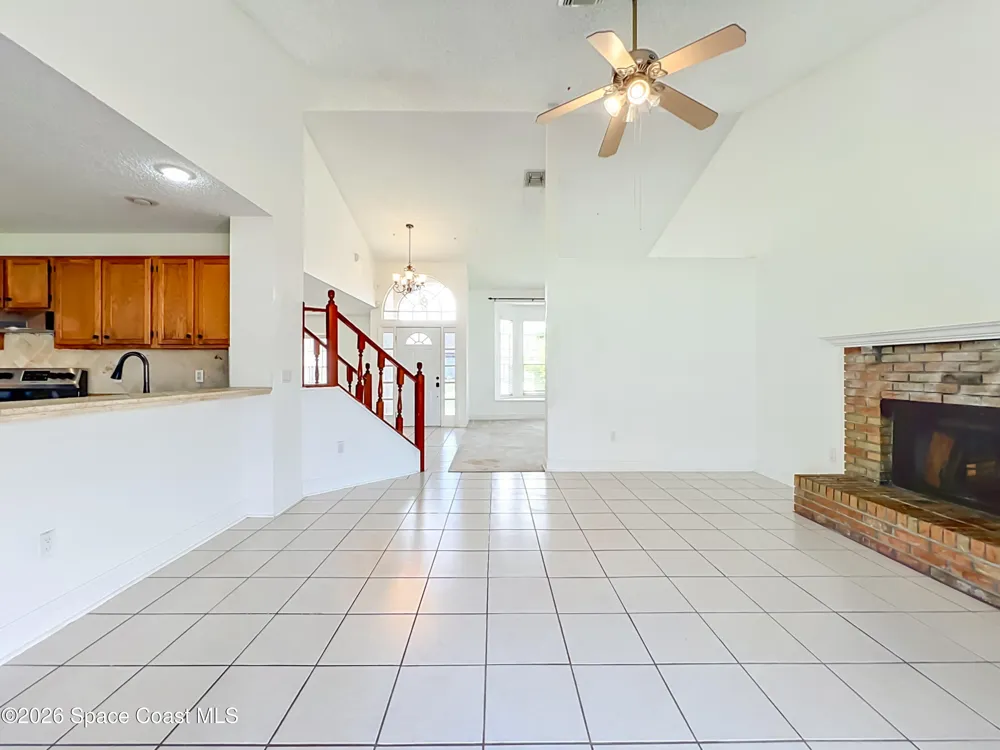 2645 Rolling Broak Drive Orlando, FL 32837