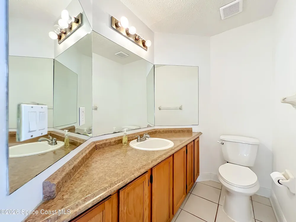2645 Rolling Broak Drive Orlando, FL 32837