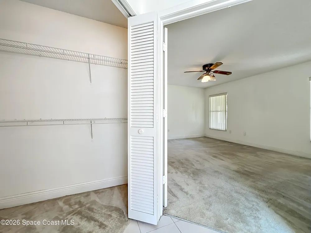 2645 Rolling Broak Drive Orlando, FL 32837