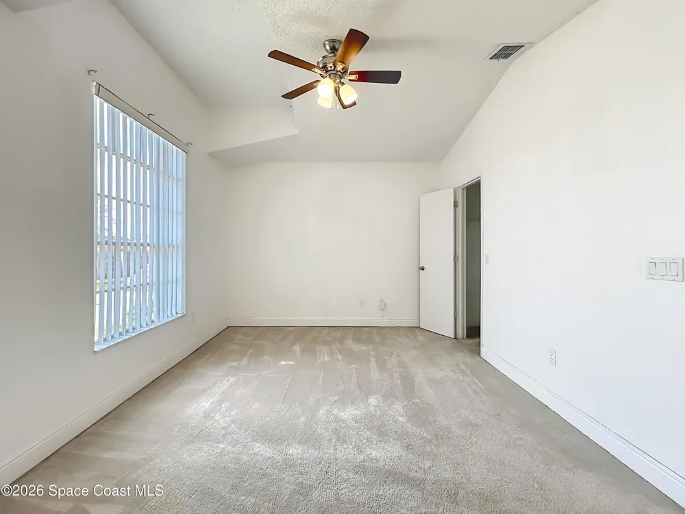 2645 Rolling Broak Drive Orlando, FL 32837