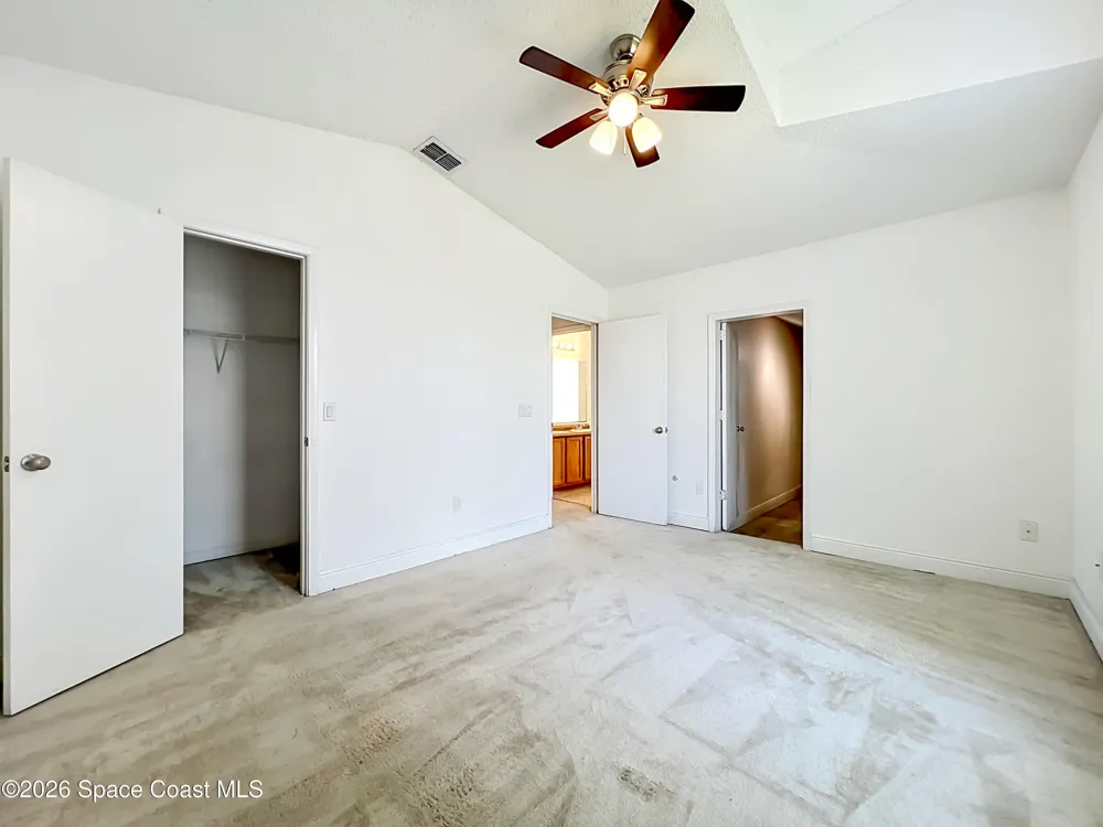 2645 Rolling Broak Drive Orlando, FL 32837