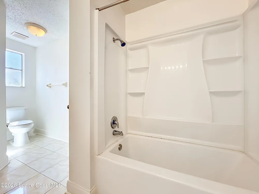 2645 Rolling Broak Drive Orlando, FL 32837