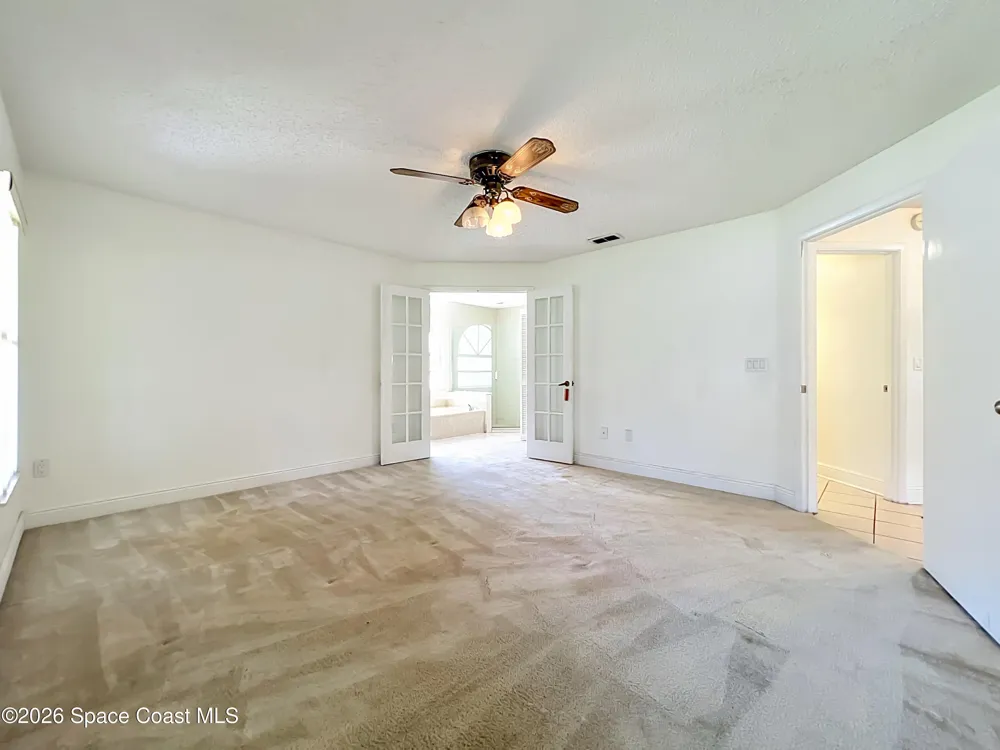 2645 Rolling Broak Drive Orlando, FL 32837