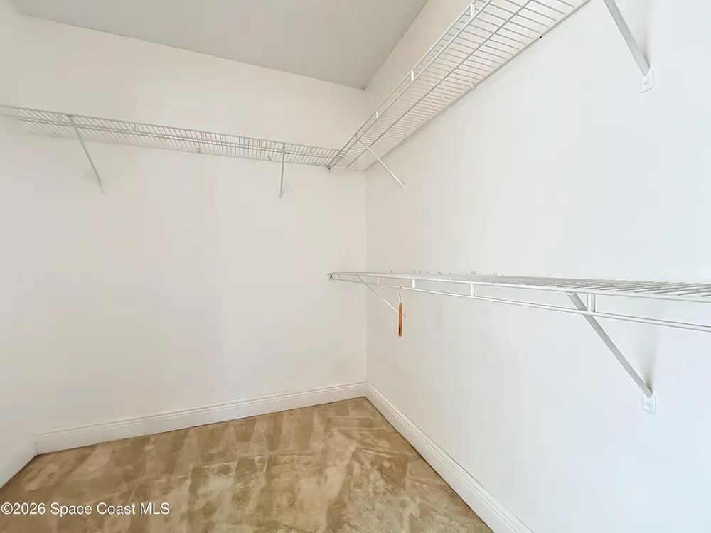 2645 Rolling Broak Drive Orlando, FL 32837