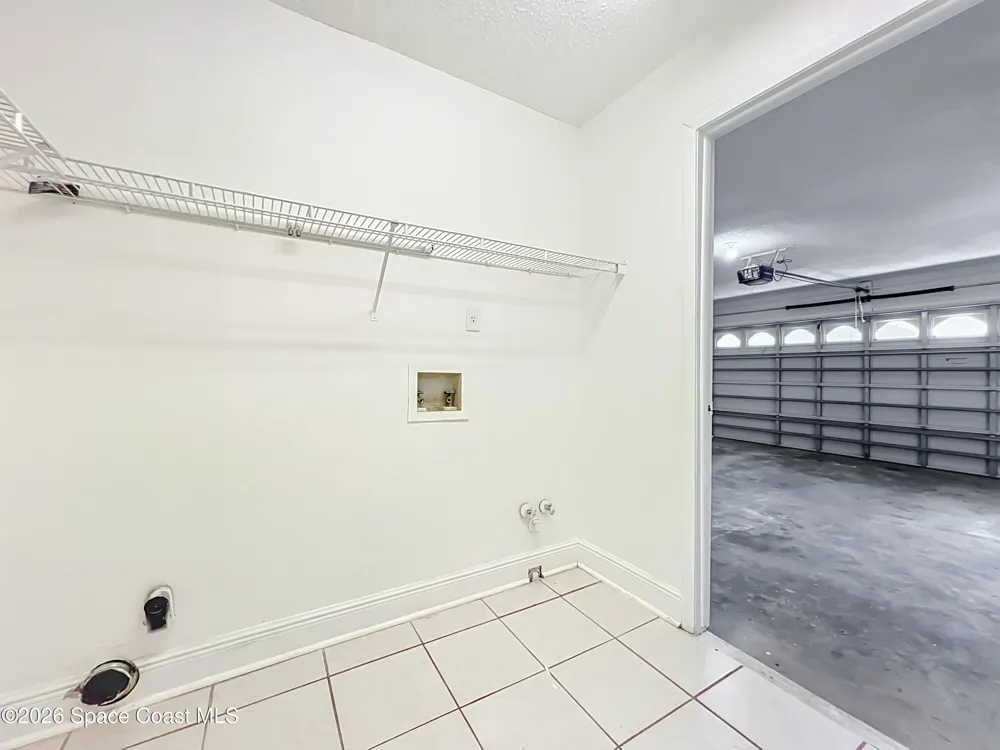 2645 Rolling Broak Drive Orlando, FL 32837