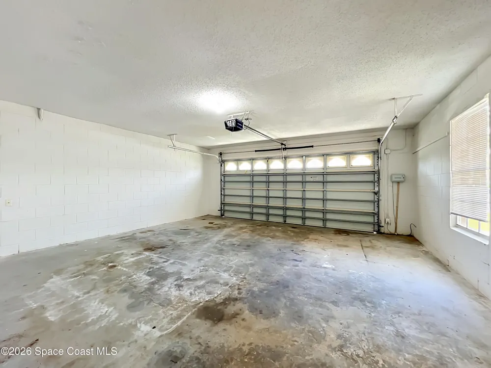 2645 Rolling Broak Drive Orlando, FL 32837