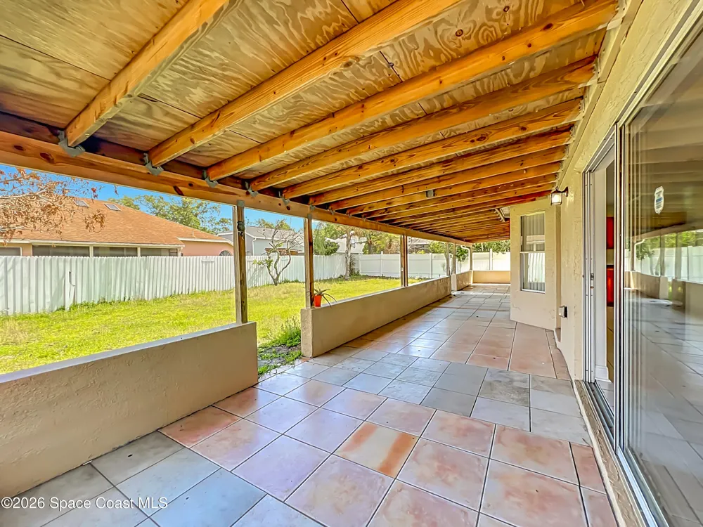 2645 Rolling Broak Drive Orlando, FL 32837