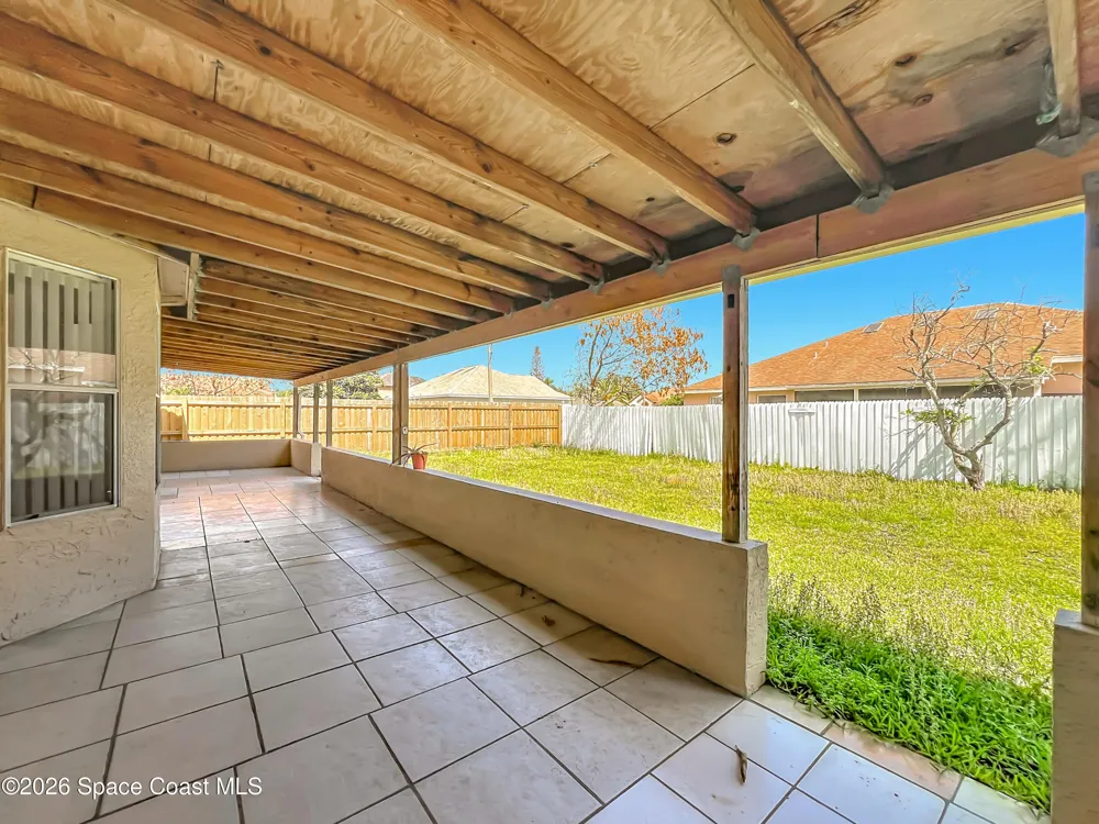 2645 Rolling Broak Drive Orlando, FL 32837