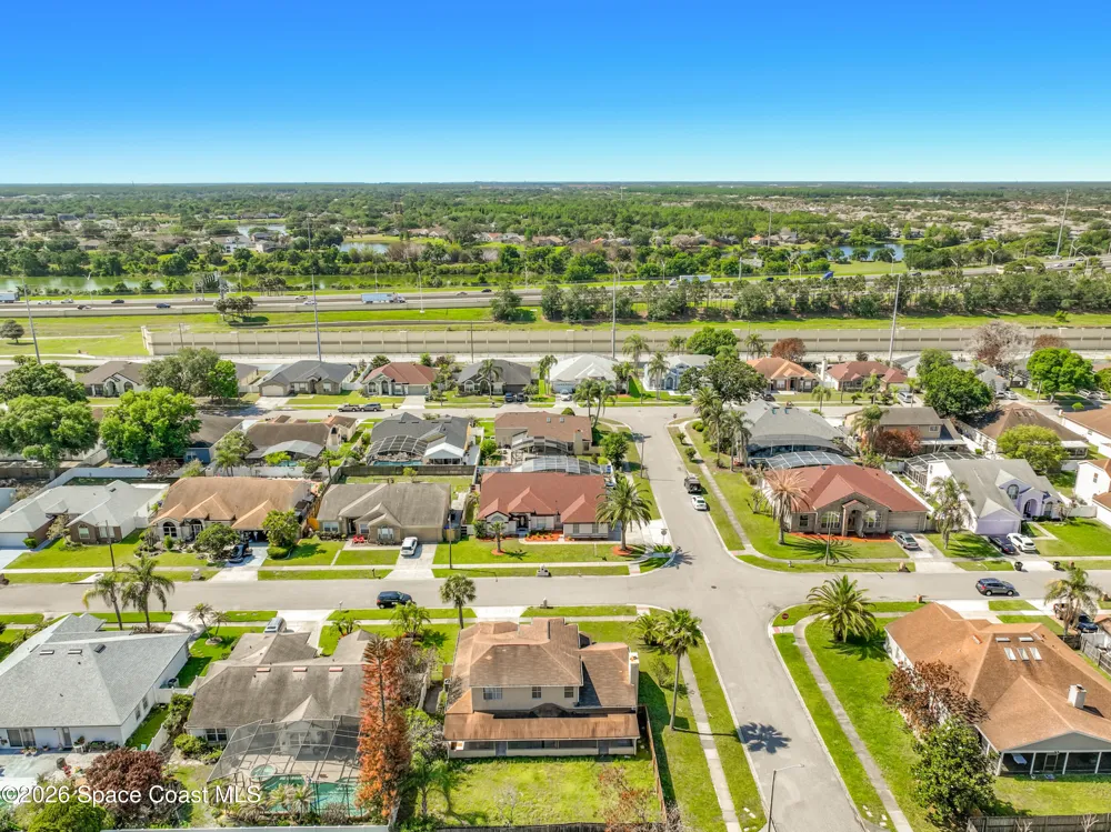 2645 Rolling Broak Drive Orlando, FL 32837