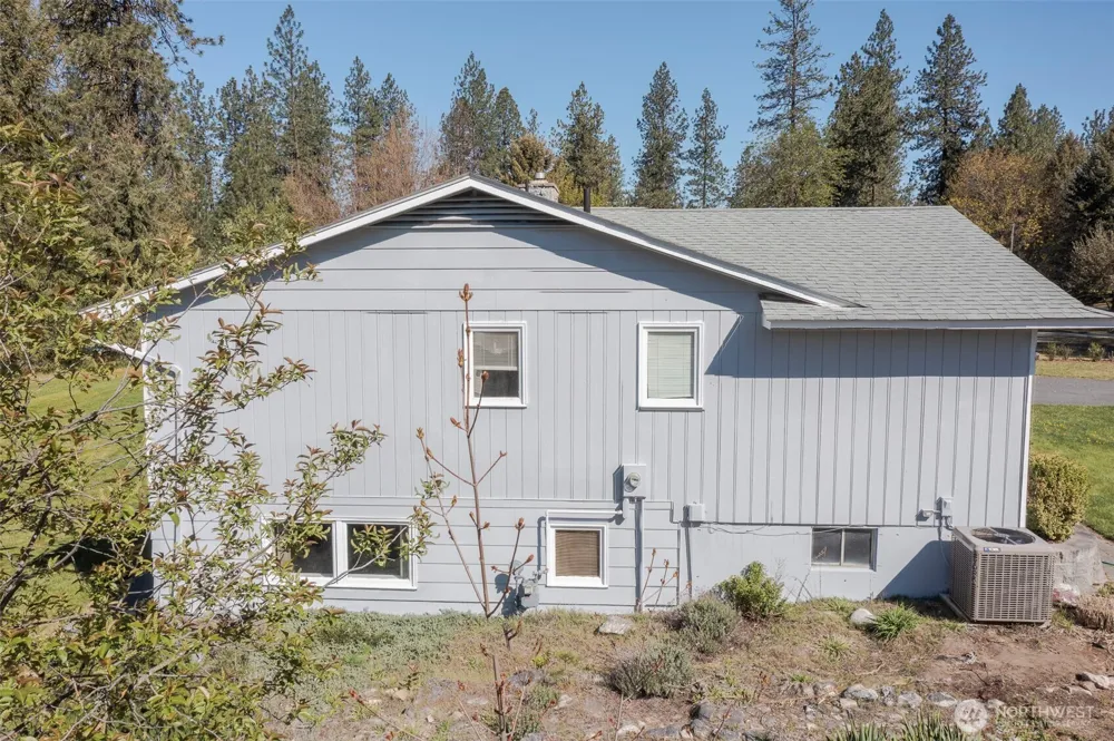 1140 S Pine Street Kettle Falls, WA 99141
