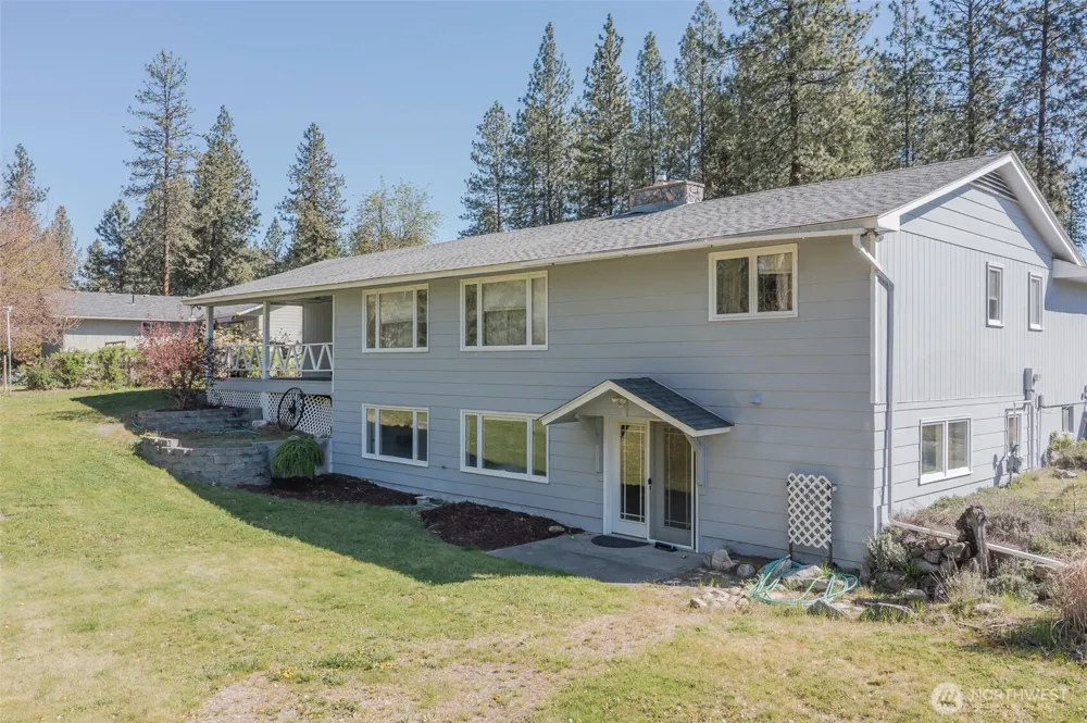 1140 S Pine Street Kettle Falls, WA 99141