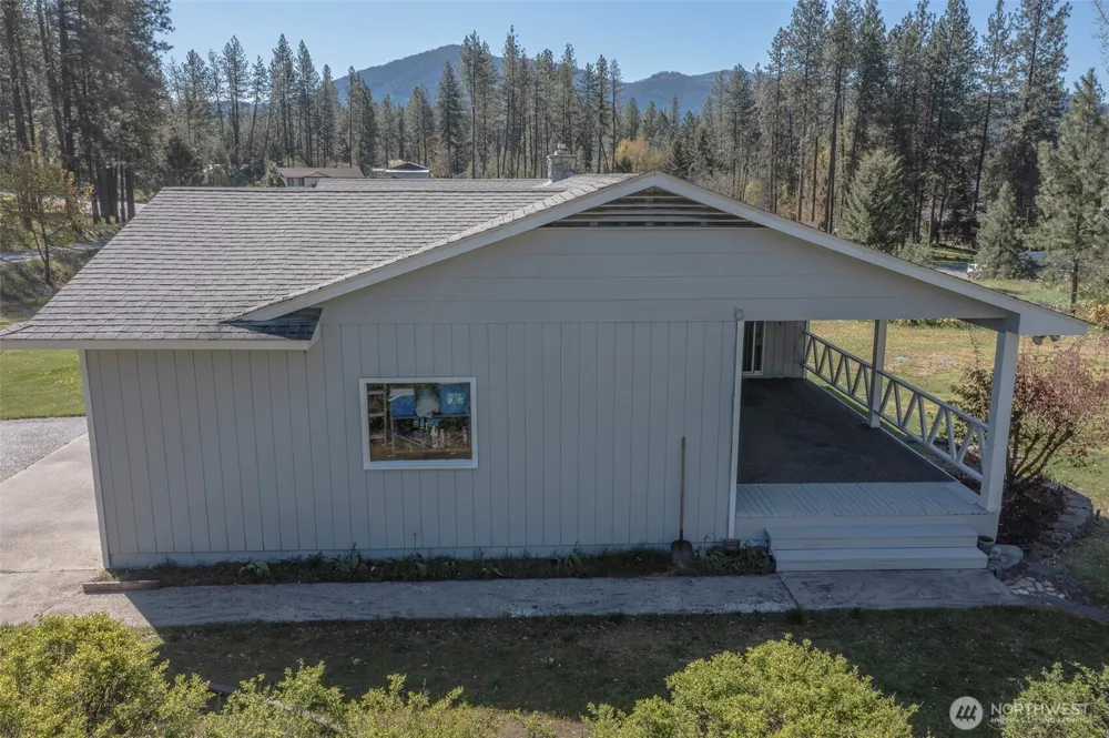 1140 S Pine Street Kettle Falls, WA 99141