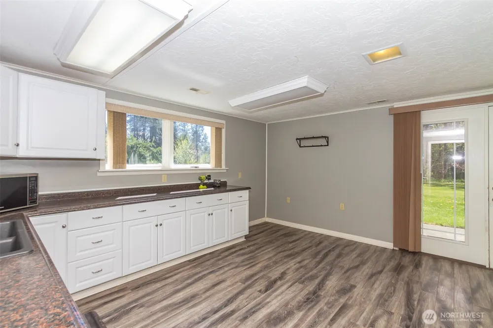 1140 S Pine Street Kettle Falls, WA 99141