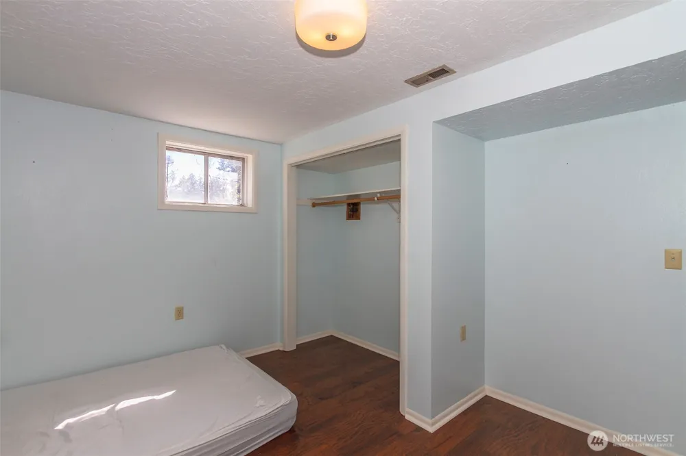 1140 S Pine Street Kettle Falls, WA 99141
