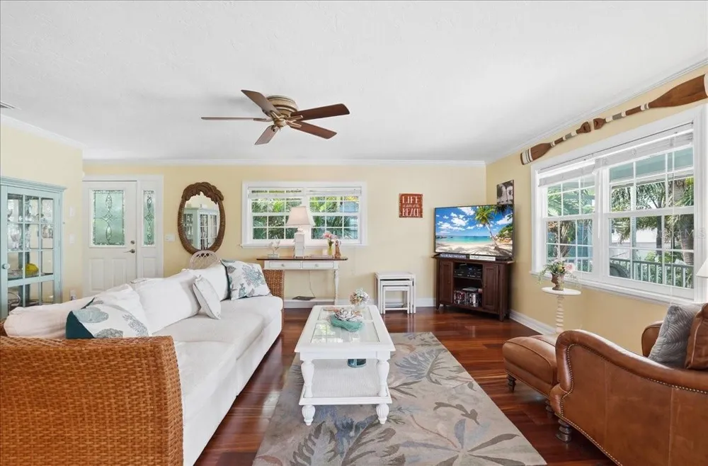 2811 GULF DRIVE Holmes Beach, FL 34217