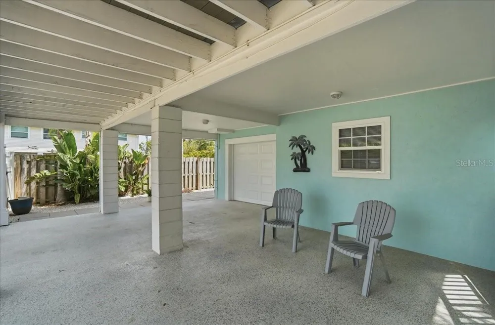 2811 GULF DRIVE Holmes Beach, FL 34217