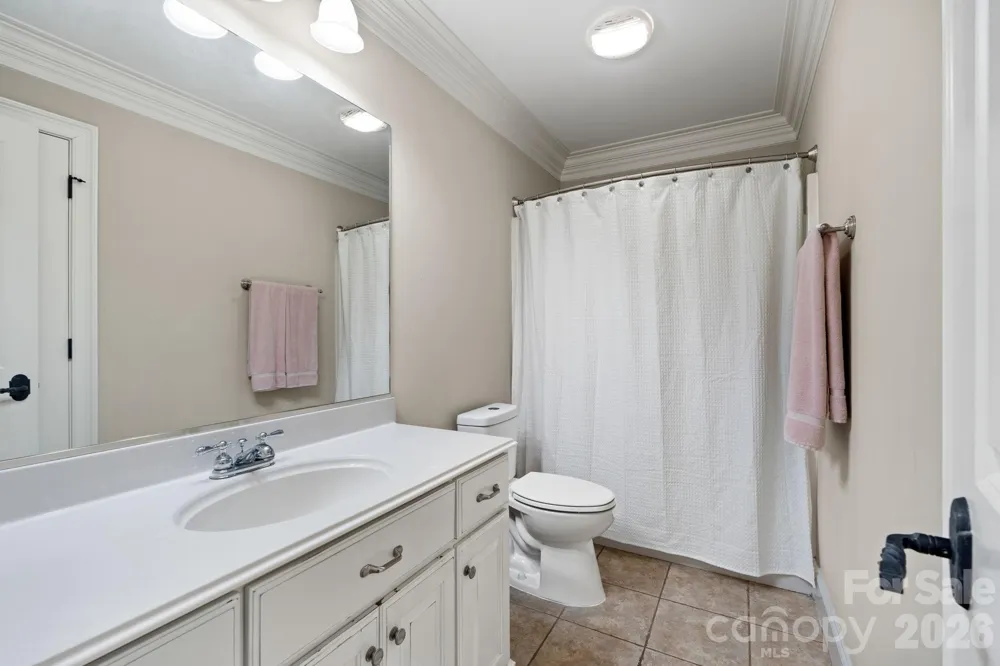 7601 Crossing Ridge Drive Belews Creek, NC 27009